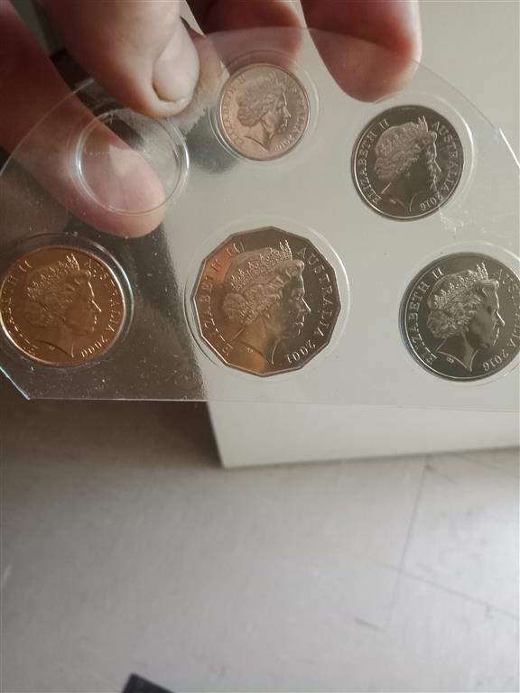 Fingerprints-On-Coins.